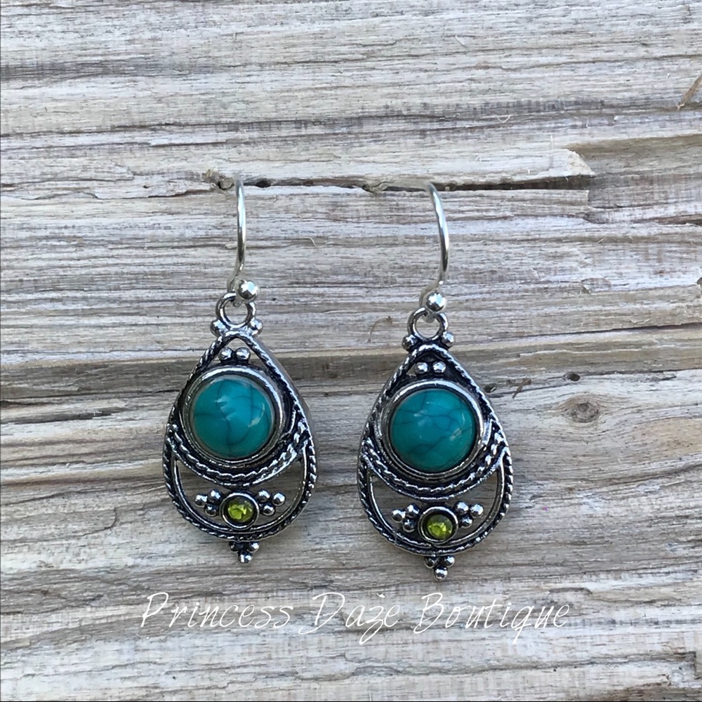 Vintage‎ Unique Dangle Earrings